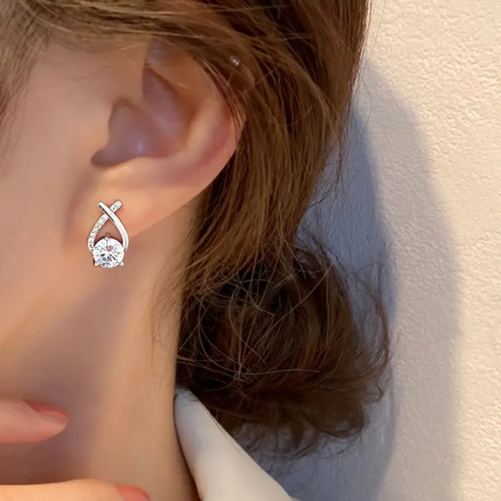 NWT! Crossline Design Vintage Style Alloy Rhinestone Stud Earrings